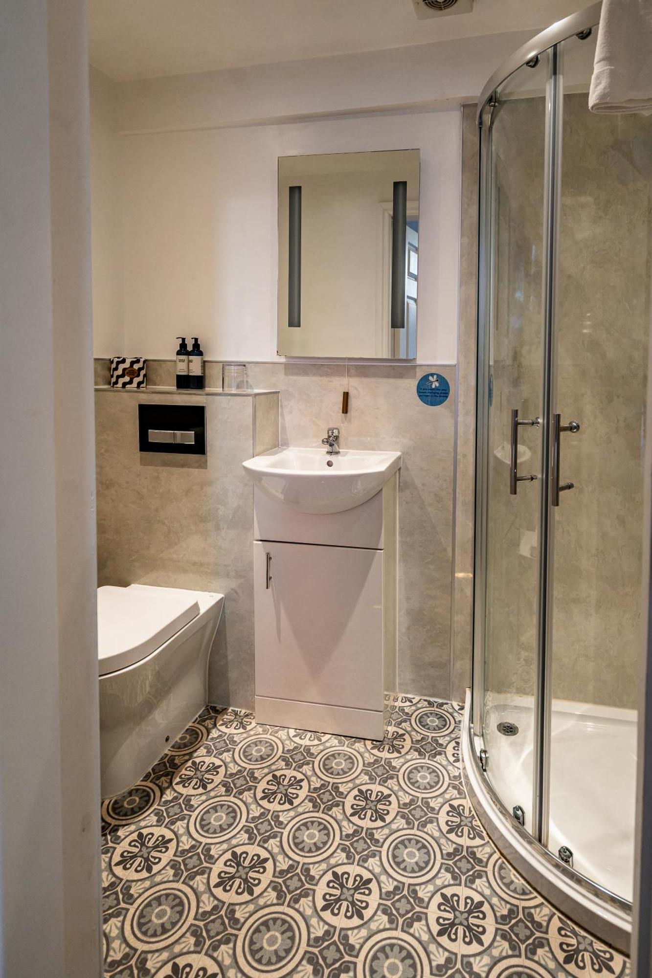 The Lodge Harrogate 3*