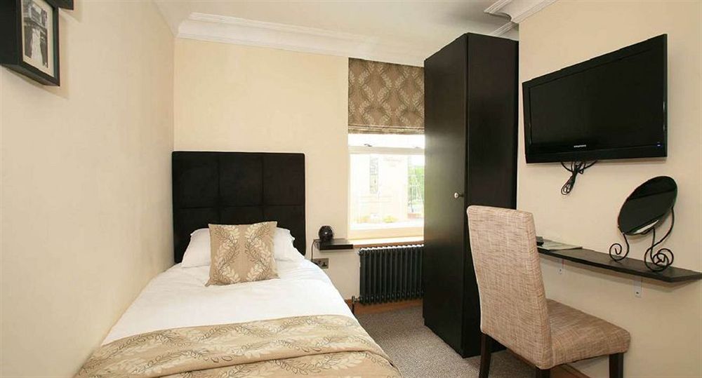 The Pensión Harrogate
