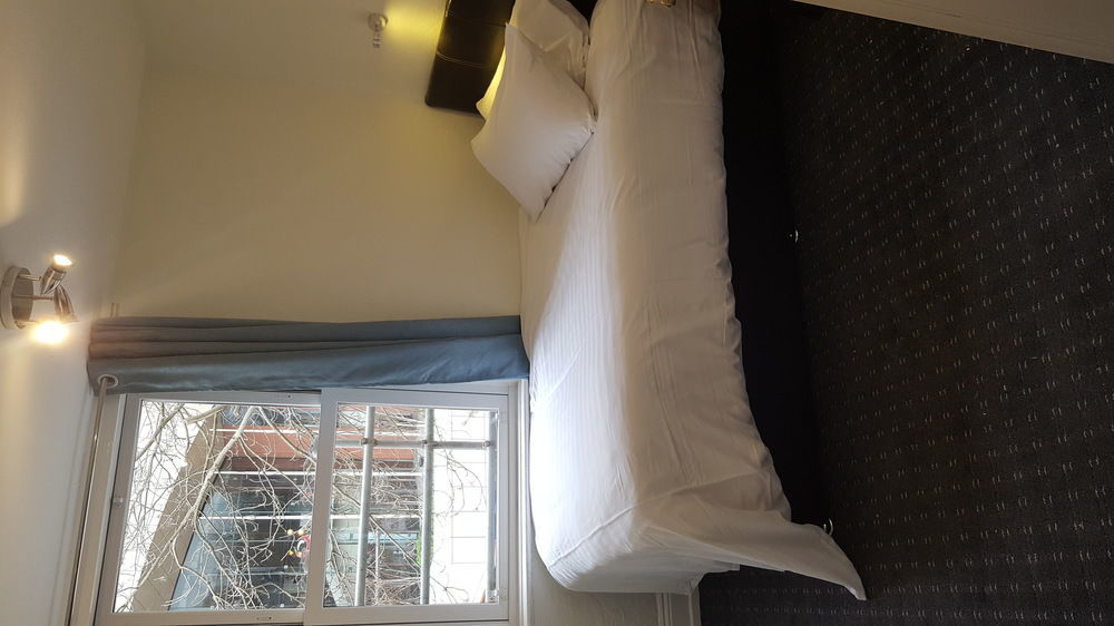 Guest house The Lodge Harrogate