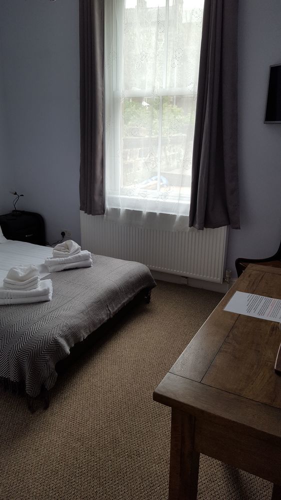 The Lodge Harrogate Guest house 3*