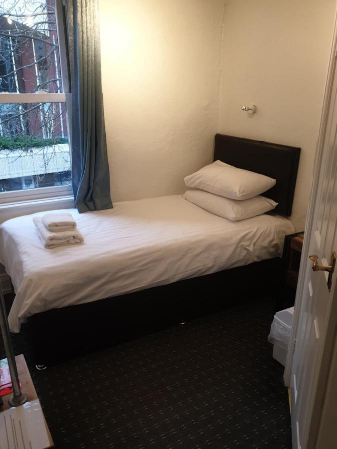 The Lodge Harrogate Guest house
